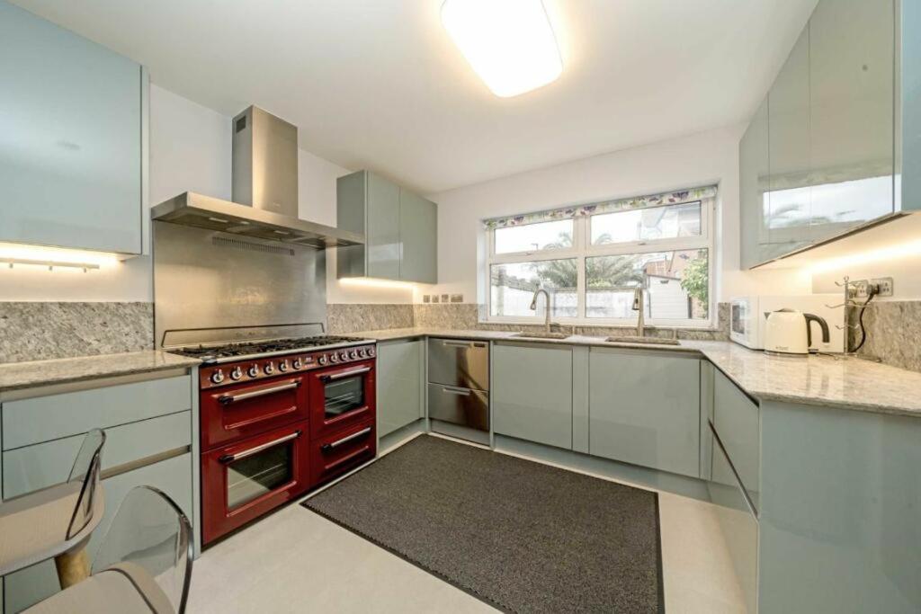 Bed and Breakfast Brentford House Екстер'єр фото