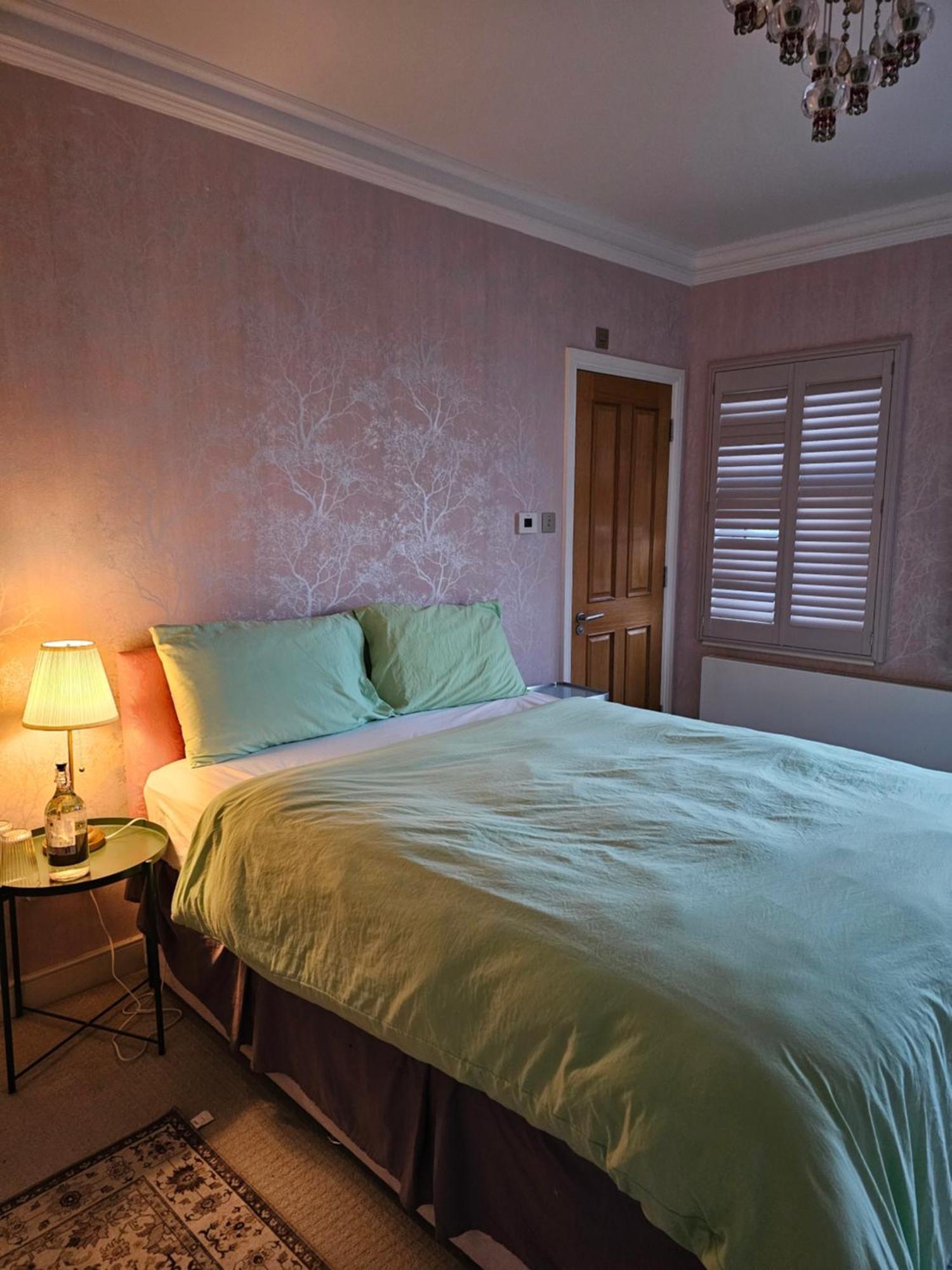 Bed and Breakfast Brentford House Екстер'єр фото